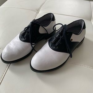 Adidas z-traxion men’s golf shoes.